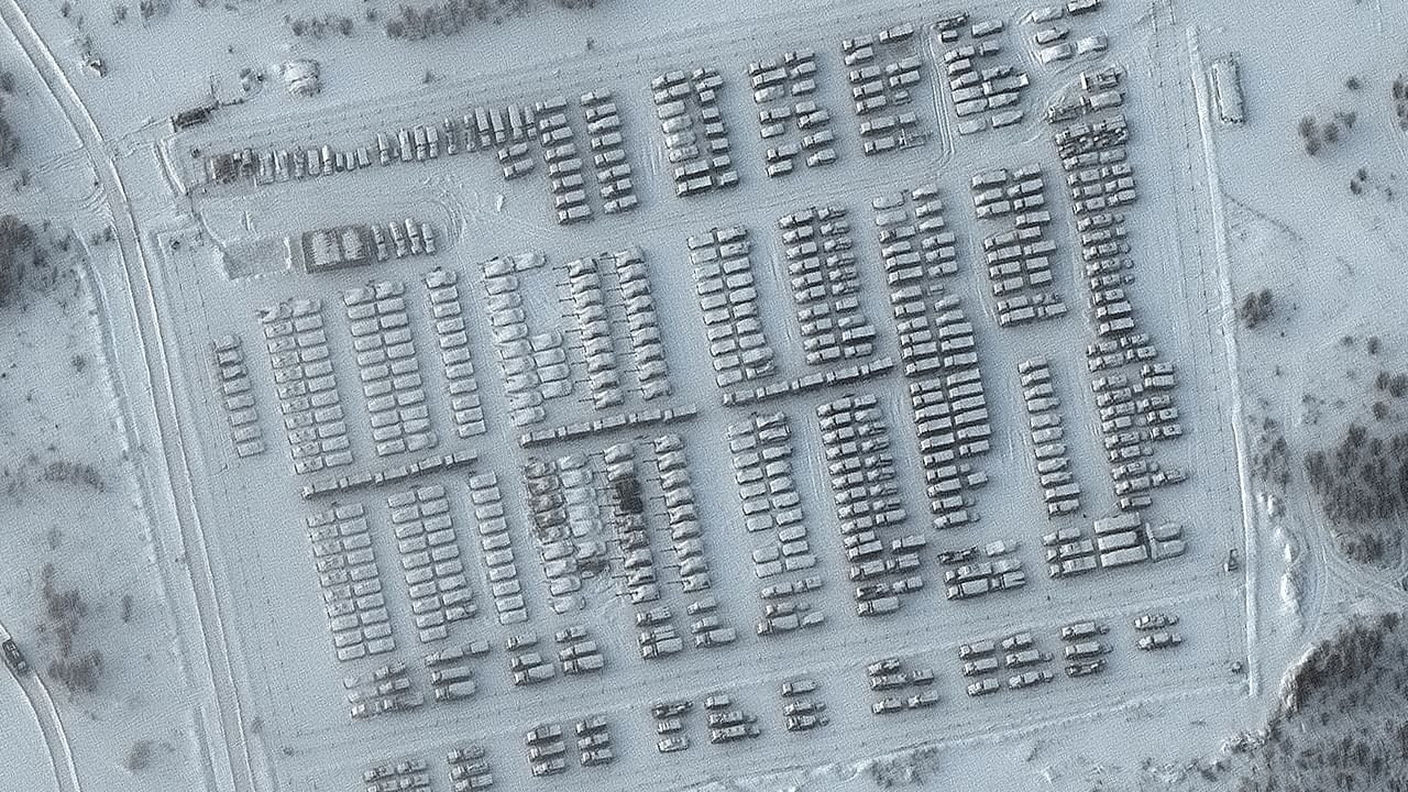 New satellite images show massive Russian forces near Ukraine border