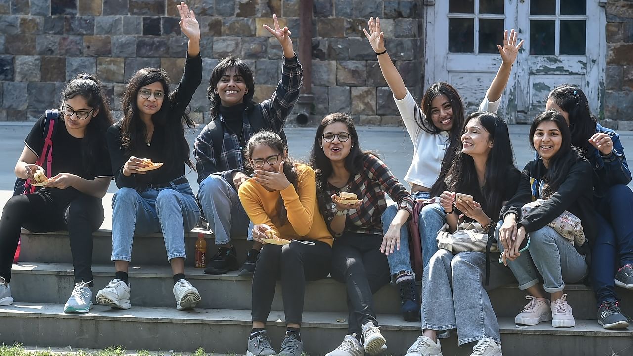 DU welcomes students back to college after two years Credit: PTI Photo