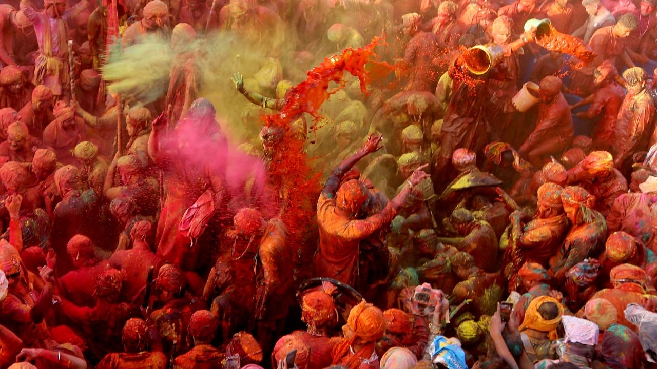 10 amazing pictures from Mathura's Lathmar Holi 2022