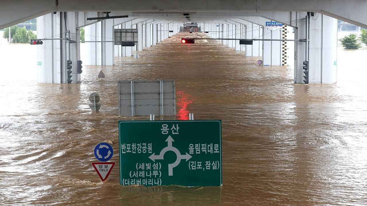 In Pics | Torrential rains turn Seoul's roads into rivers, normal life affected