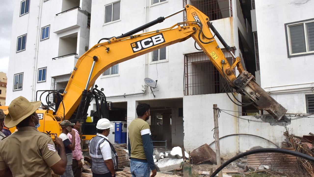 In Pics | Bulldozers raze illegal encroachments in Bengaluru