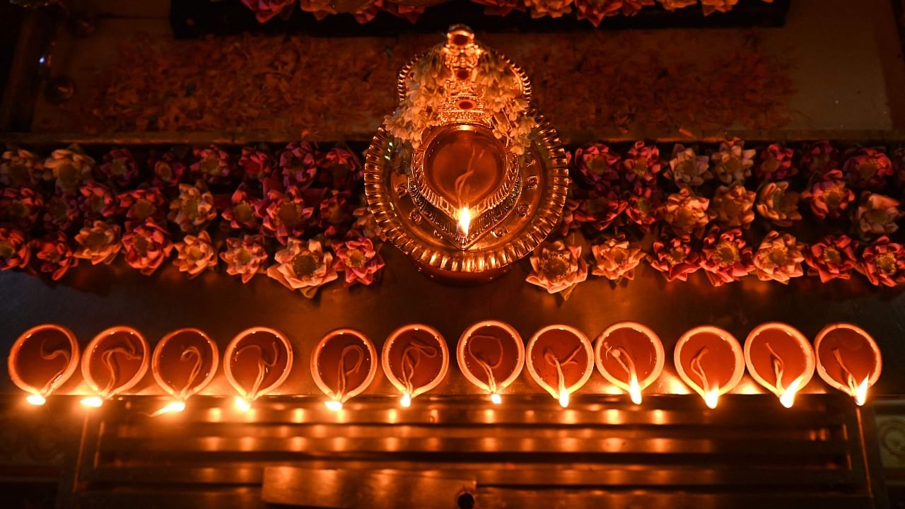 Diwali 2022: India celebrates Diwali with great zeal; See Pics