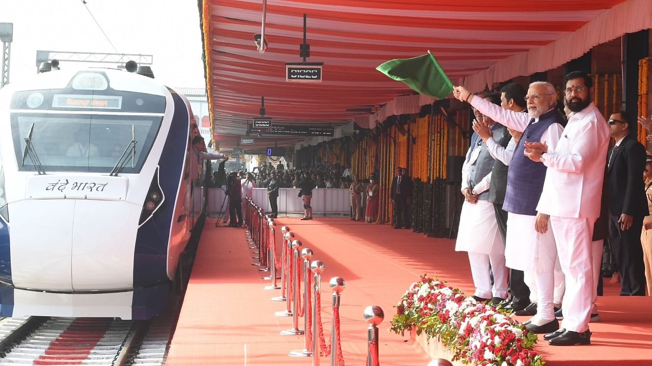 In Pics | PM Modi inaugurates Nagpur Metro phase I. Credit: Twitter/@narendramodi
