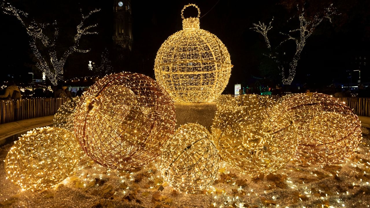 Amazing pictures of Christmas markets around the world. Credit: Reuters Photo