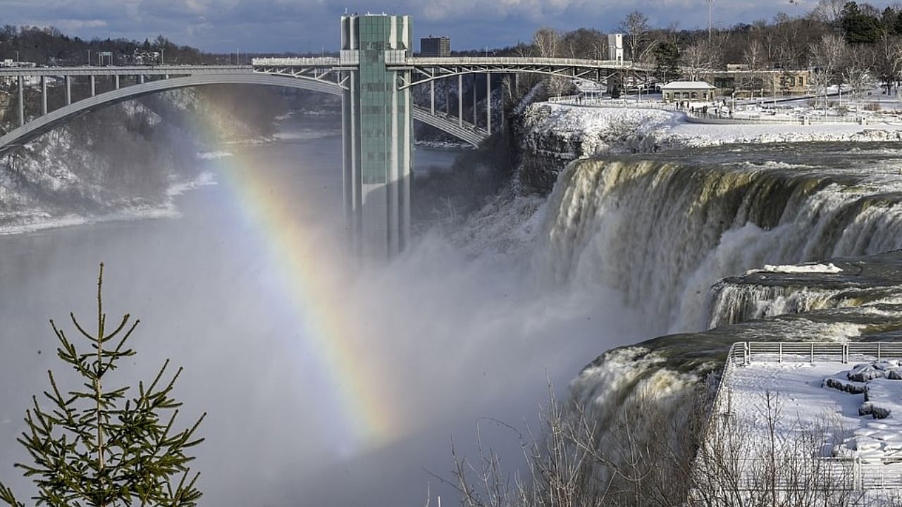 In Pics | Niagara Falls partially frozen after winter storm