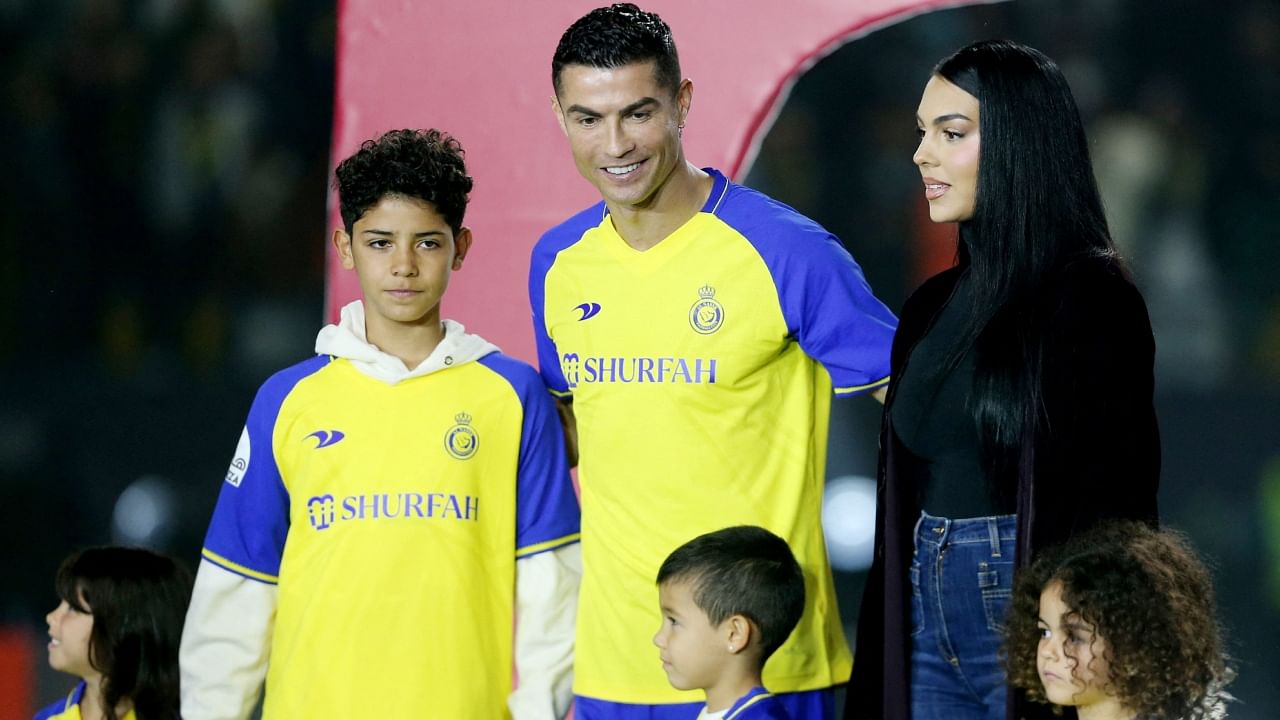 Ronaldo's partner Georgina dons abaya for CR7's Al Nassr unveiling; pics go viral