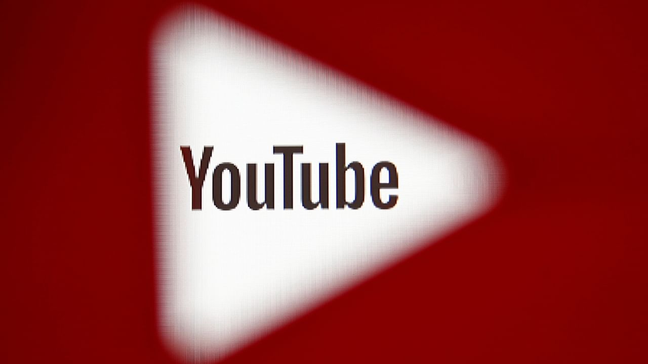 <div class="paragraphs"><p>YouTube logo.</p></div>