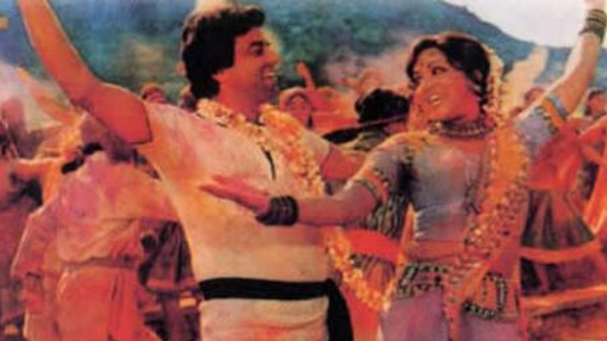 holi ke din sholay lyrics