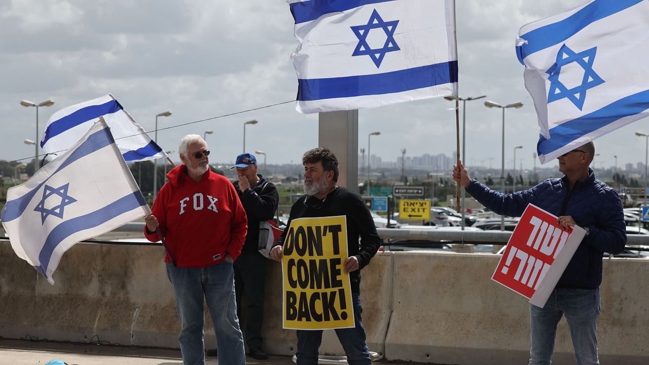 'Don't come back': Israelis protest as Netanyahu heads abroad