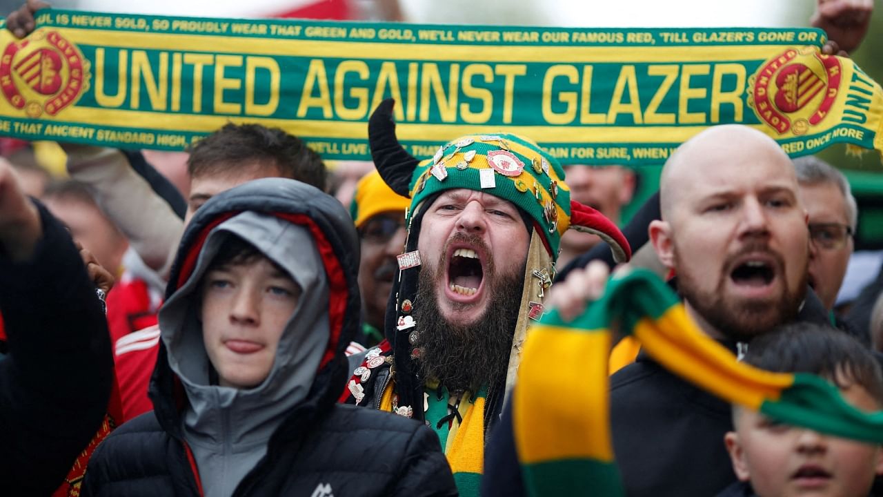 Manchester United fans protest against the Glazer family; See Pics